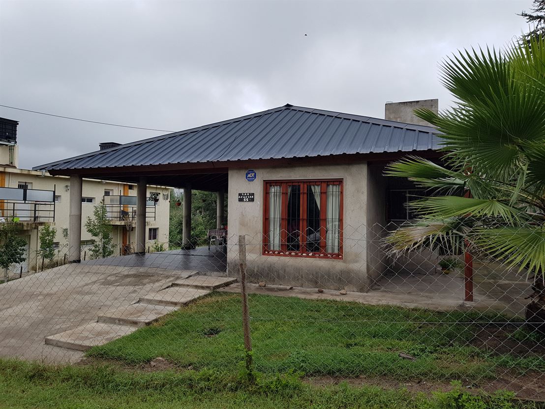 HERMOSO CHALET DE 3 DORMITORIOS EN VILLA STA CRUZ DEL LAGO