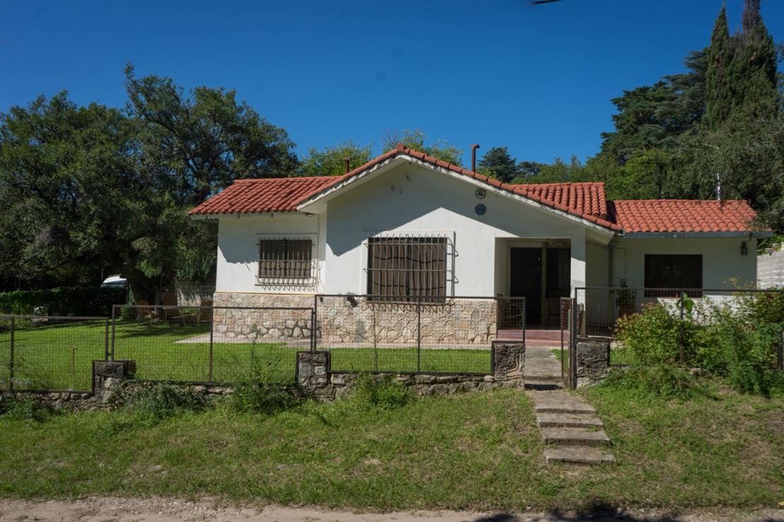 Hermoso Chalet en Agua de oro!!!