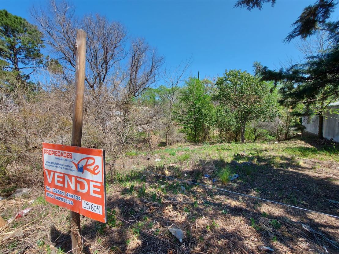 Hermoso lote en Parque Siquiman a 100 metros del río!!