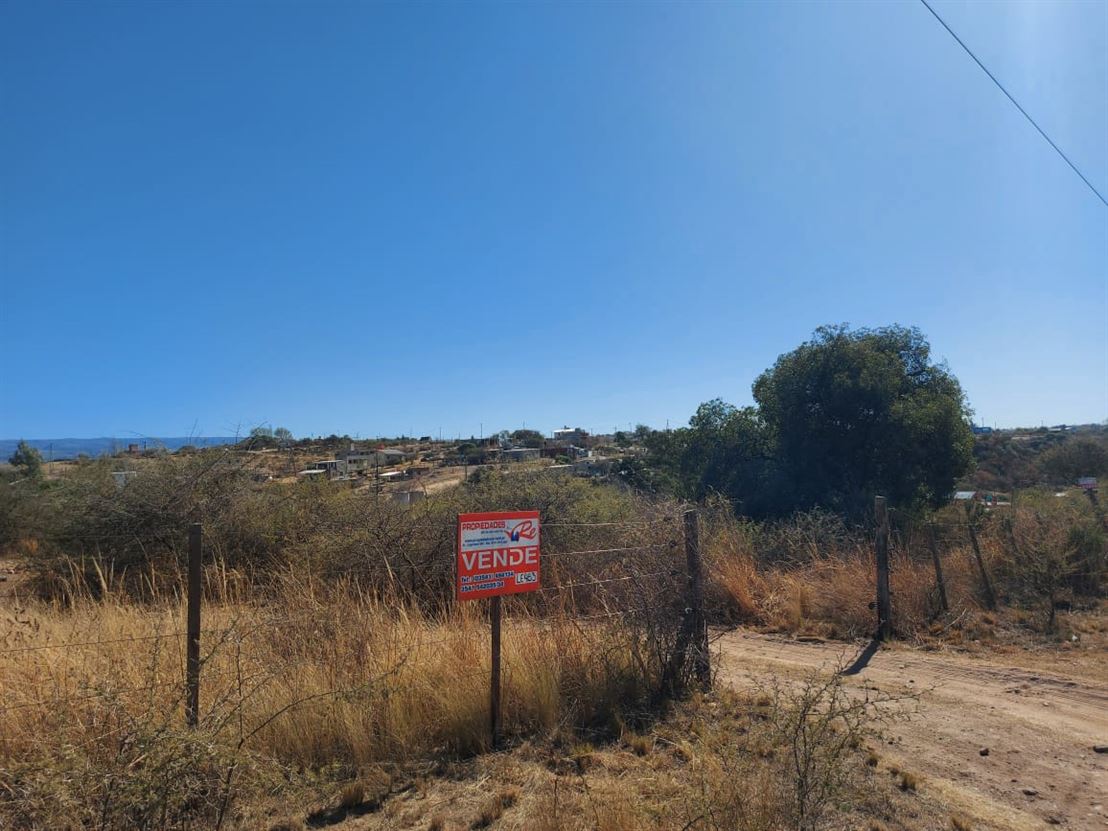 Lote de 869m² en Estancia Vieja! Excelente zona!