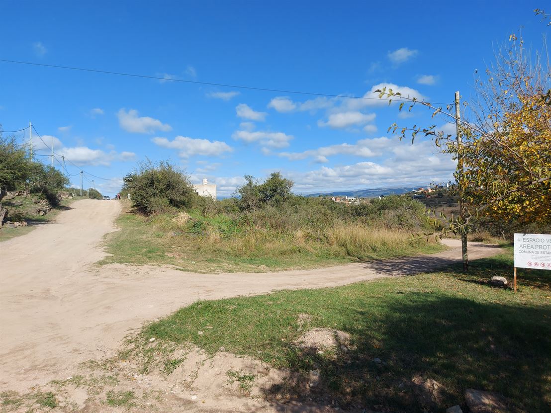 Hermoso lote esquina en Estancia Vieja!!