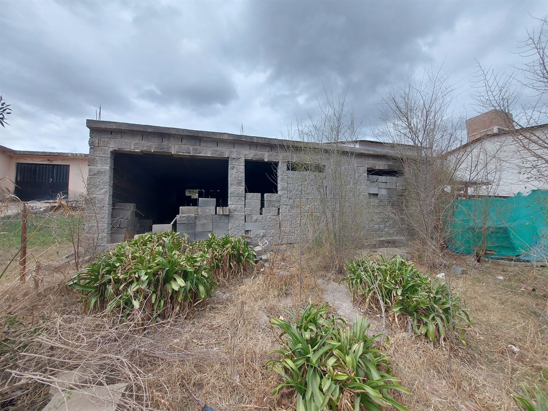 Oportunidad!! Casa a terminar en Tanti!