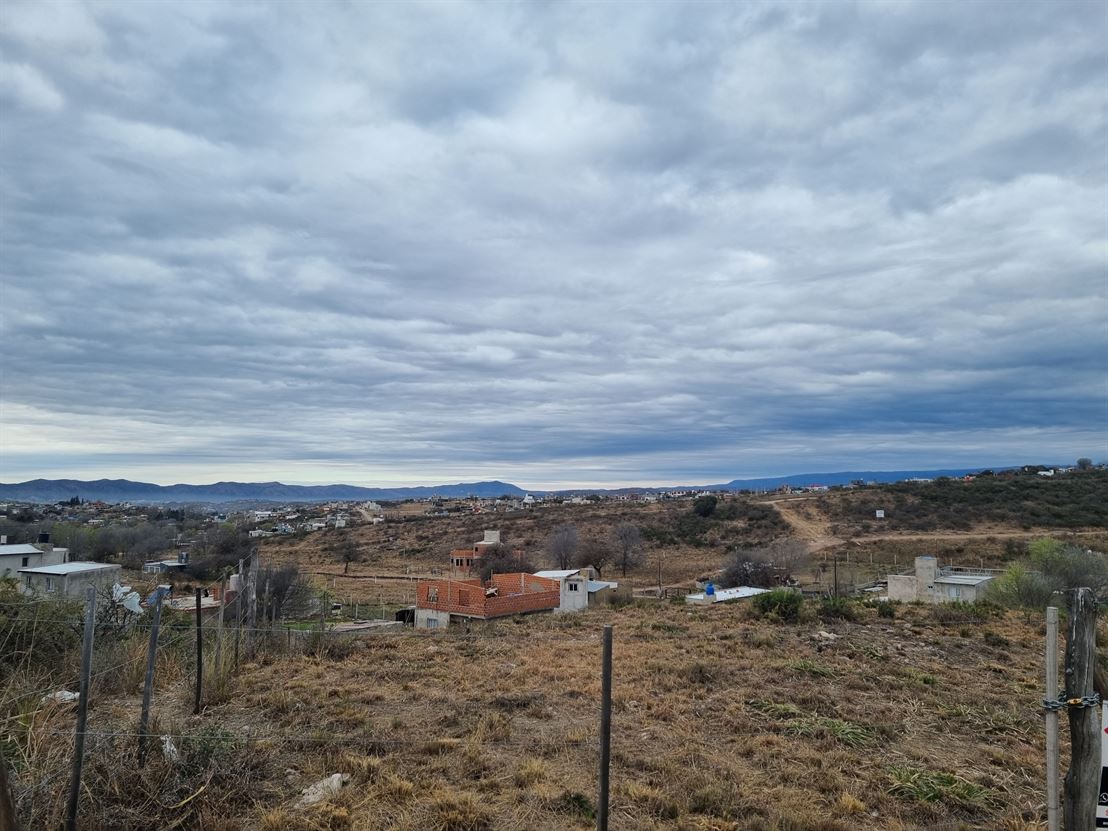 Hermoso lote de casi 2000m2 en Santa Cruz del Lago
