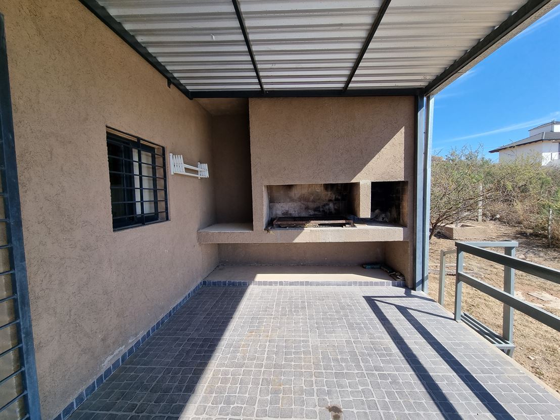 Hermosa propiedad con piscina, increíble paisaje. Apta crédito Bancor