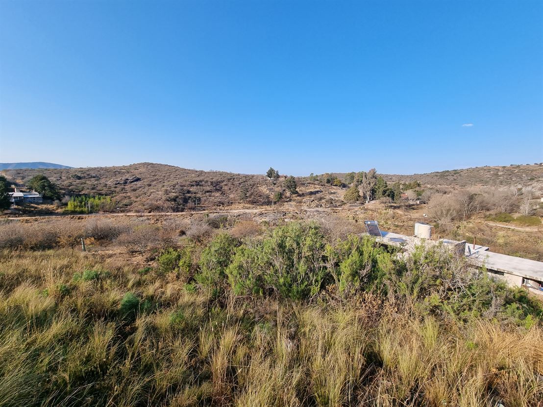 Dos lotes en Estancia Vieja, bellísimo lugar junto al río.