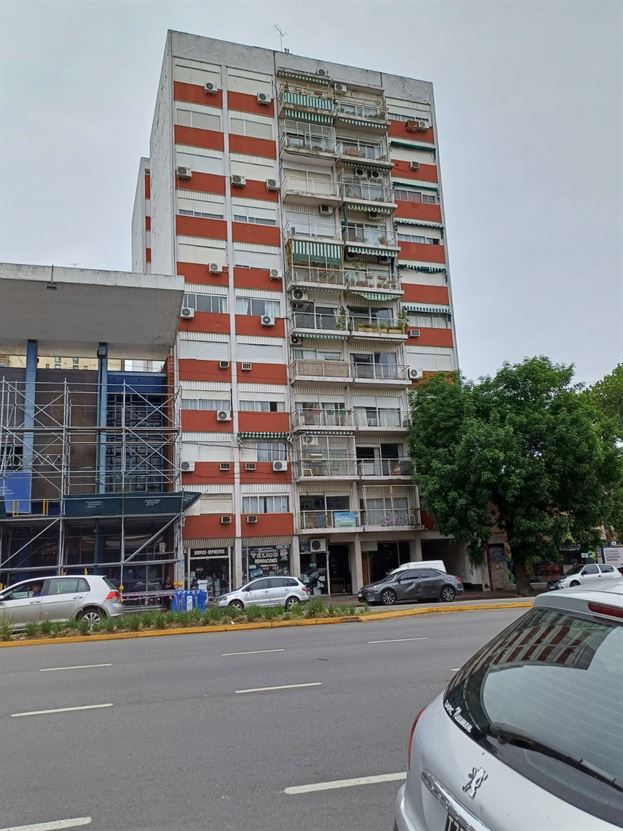 Departamento de tres habitaciones en San Isidro, Bs As.