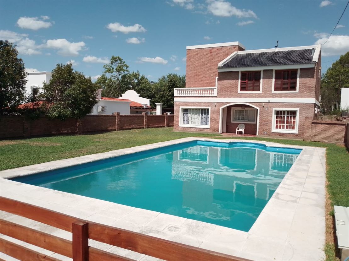 Exclusiva propiedad en Costa Azul, Carlos Paz.